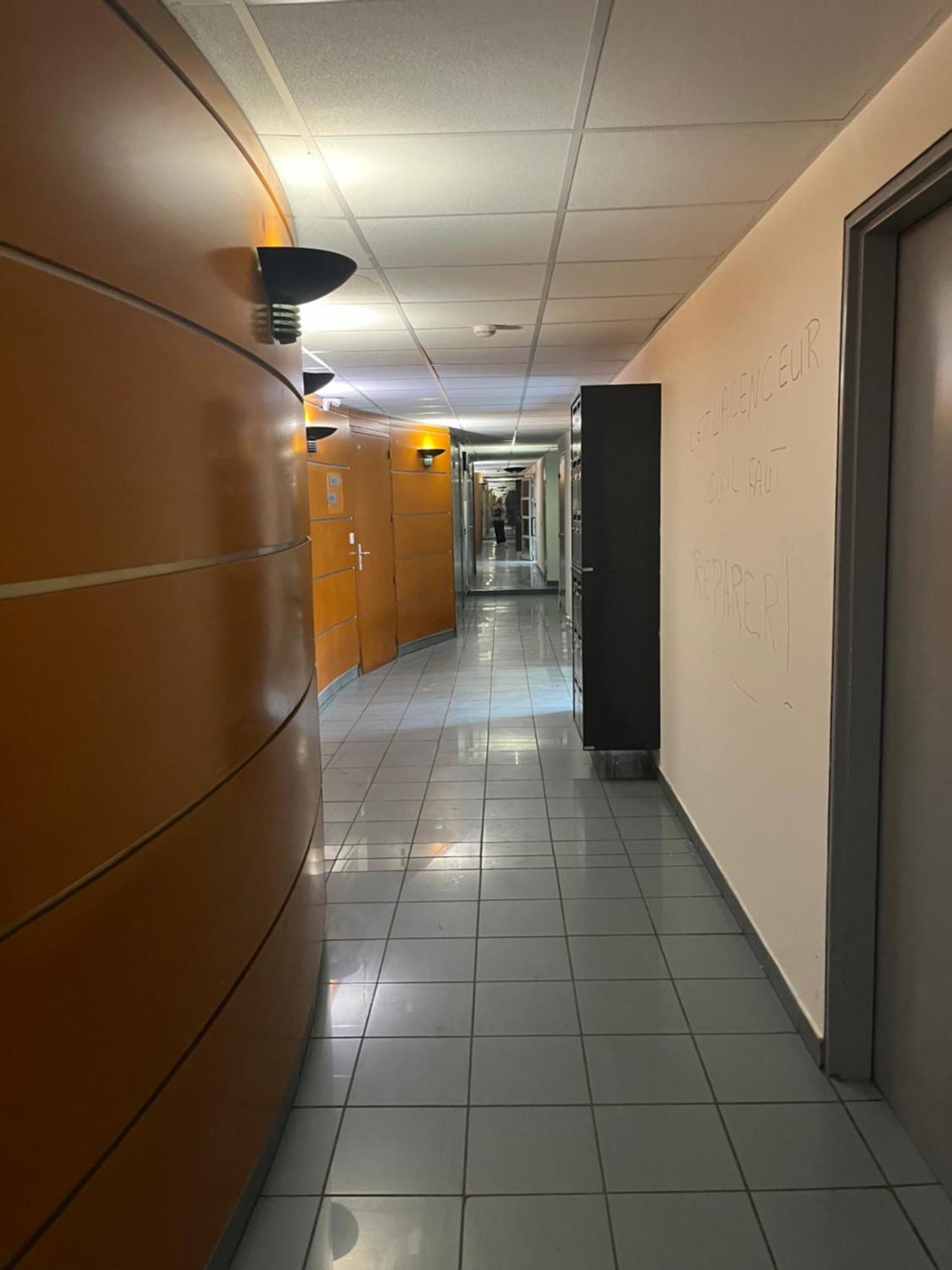 Apartment Centre Et Parking *